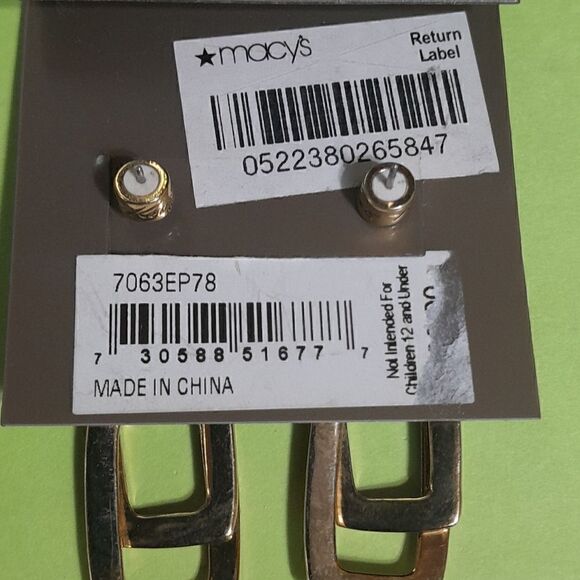 Carolee 14K Gold Post Earrings...NEW - Picture 2 of 3